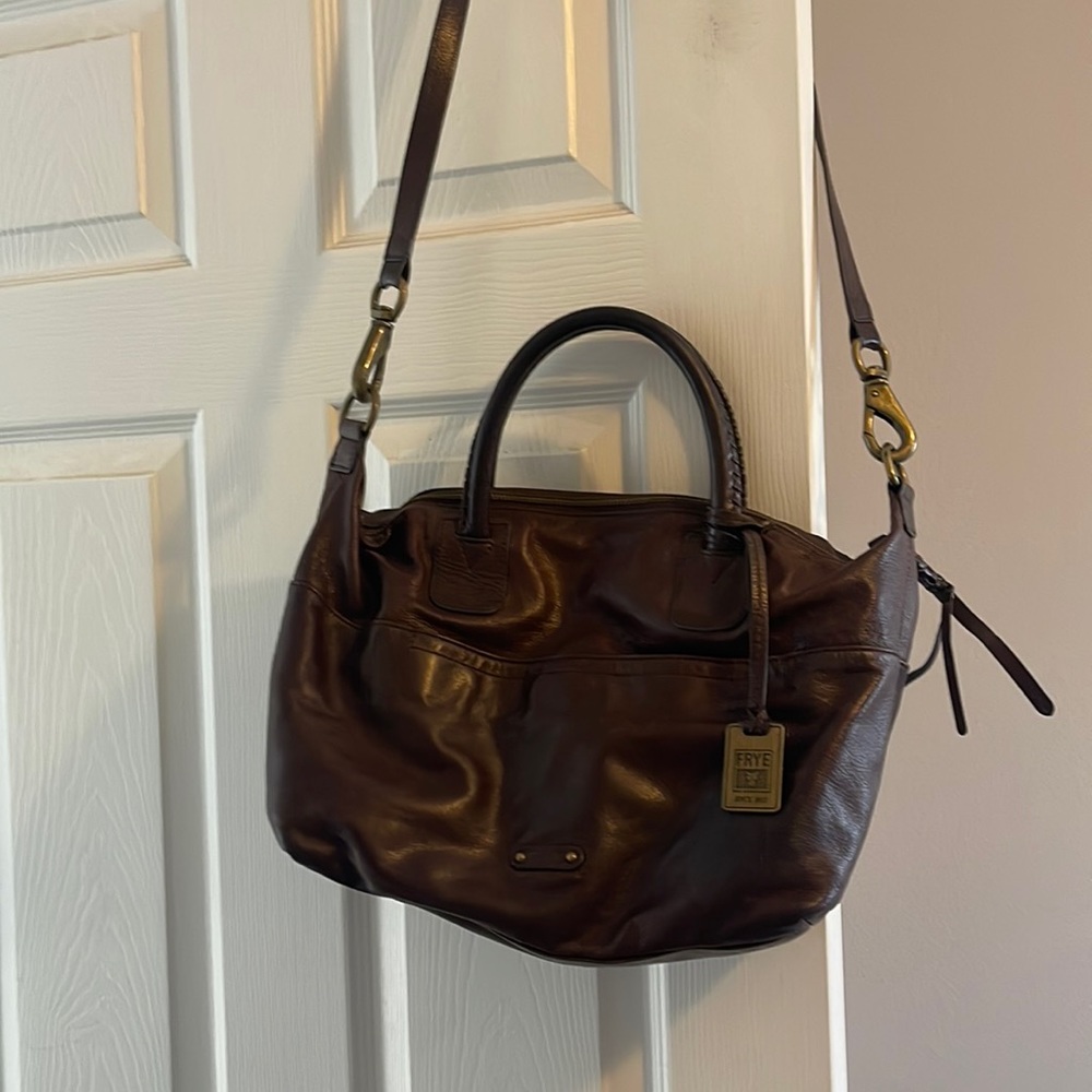 Gorgeous soft brown leather crossbody bag
